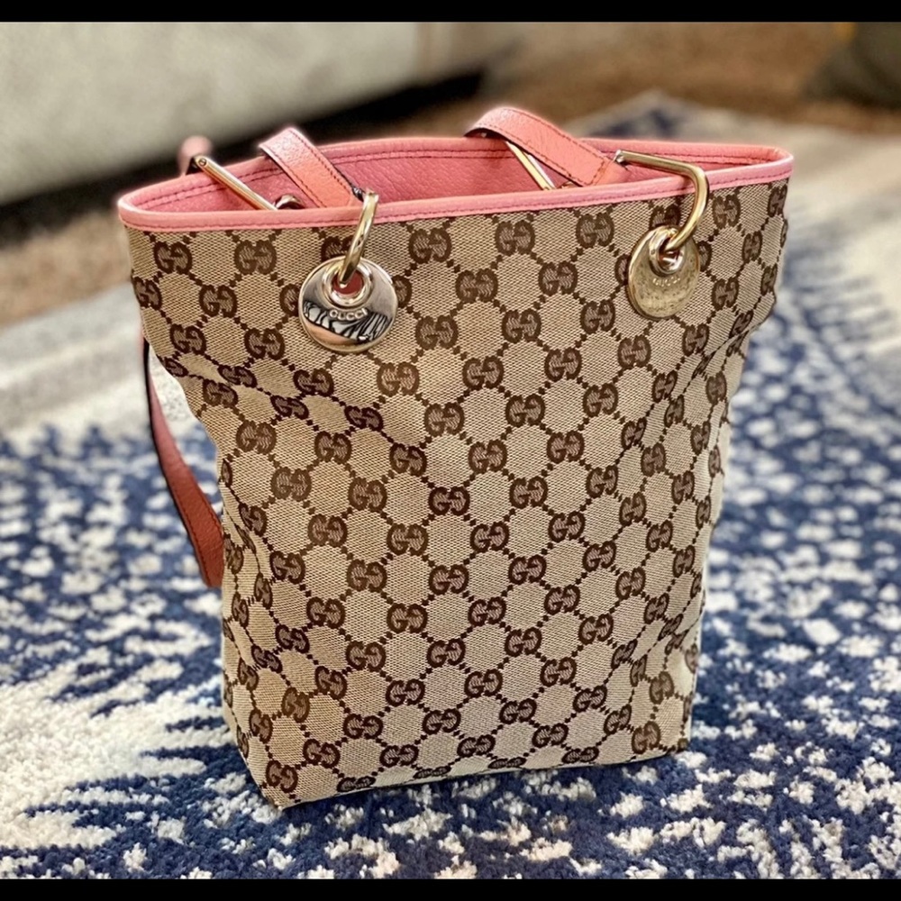 Authentic Gucci Eclipse Shoulder Bag, pink w/gold accents. Very good,condition.